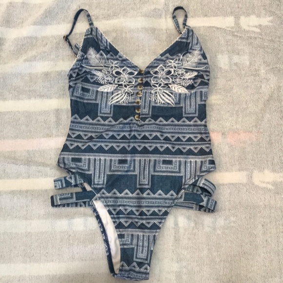 Somedays lovin runaway full piece swim - Picture 5 of 8